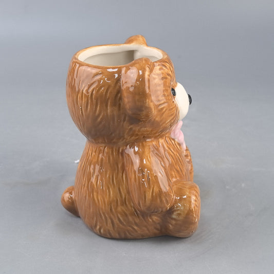 Teddy Silhouette Porcelain Mug – Sculptural Fine-Ceramic Vessel