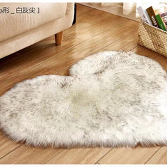 Velvet Silhouette Heart Rug – Sculptural Organic Shape (8 Sizes available)